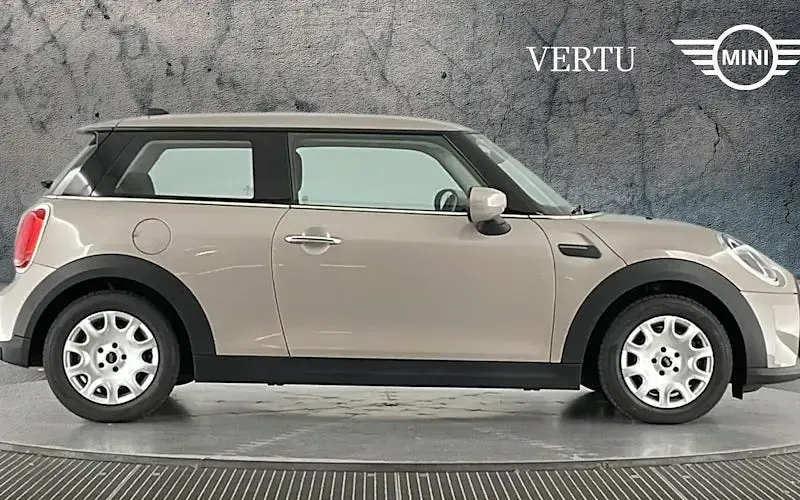 Used Mini ONE Classic 102 HP (75 kW) 2022 Grey Hatchback