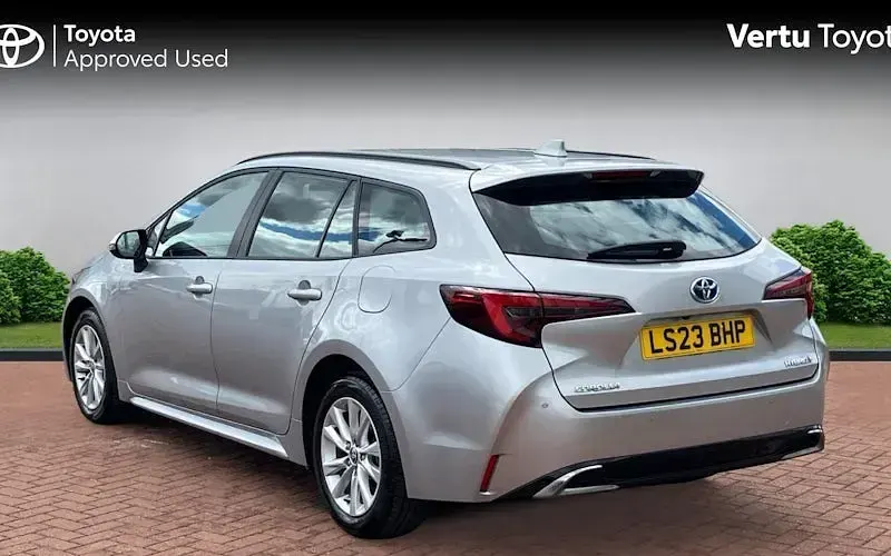 Used Toyota Corolla 140 HP (102 kW) 2026 Estate