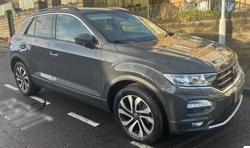 Used VW T-Roc Active 110 HP (80 kW) 2021 Grey SUV
