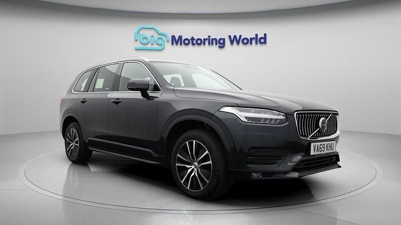 Used 2020 Volvo XC90 Momentum SUV | £26,300 (Good price) - Image 1/4
