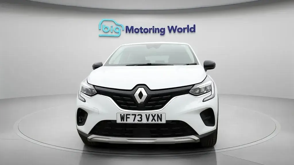 Second-hand Renault Captur Evolution 145 CP (106 kW) 2023 Alb SUV