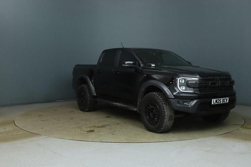 Black Used 2025 Ford Ranger Raptor Pickup | £54,500 (Good price) - Image 1/4