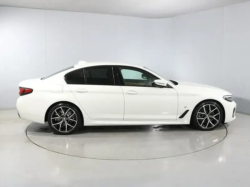 Used BMW 520 M Sport 187 HP (137 kW) 2021 White Sedan
