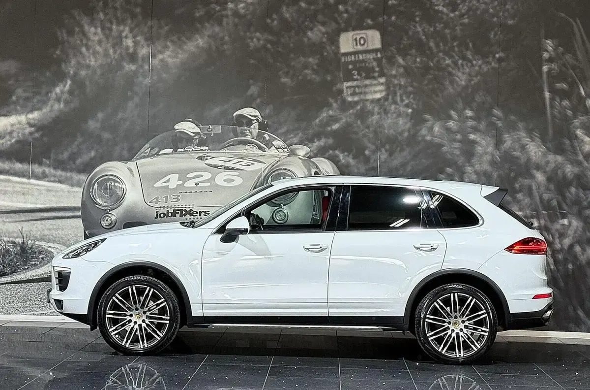 Used Porsche Cayenne 2016 White SUV