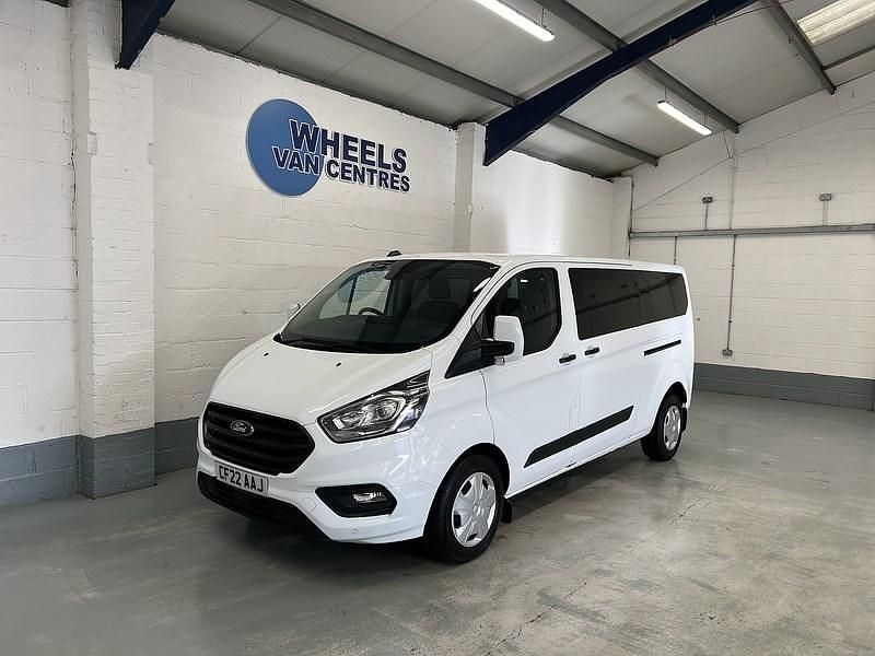 Used Ford Transit Custom Trend 2022 White Estate