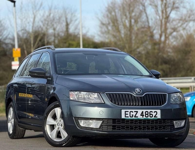 Used Skoda Octavia GreenLine 110 HP (80 kW) 2016 Grey Hatchback