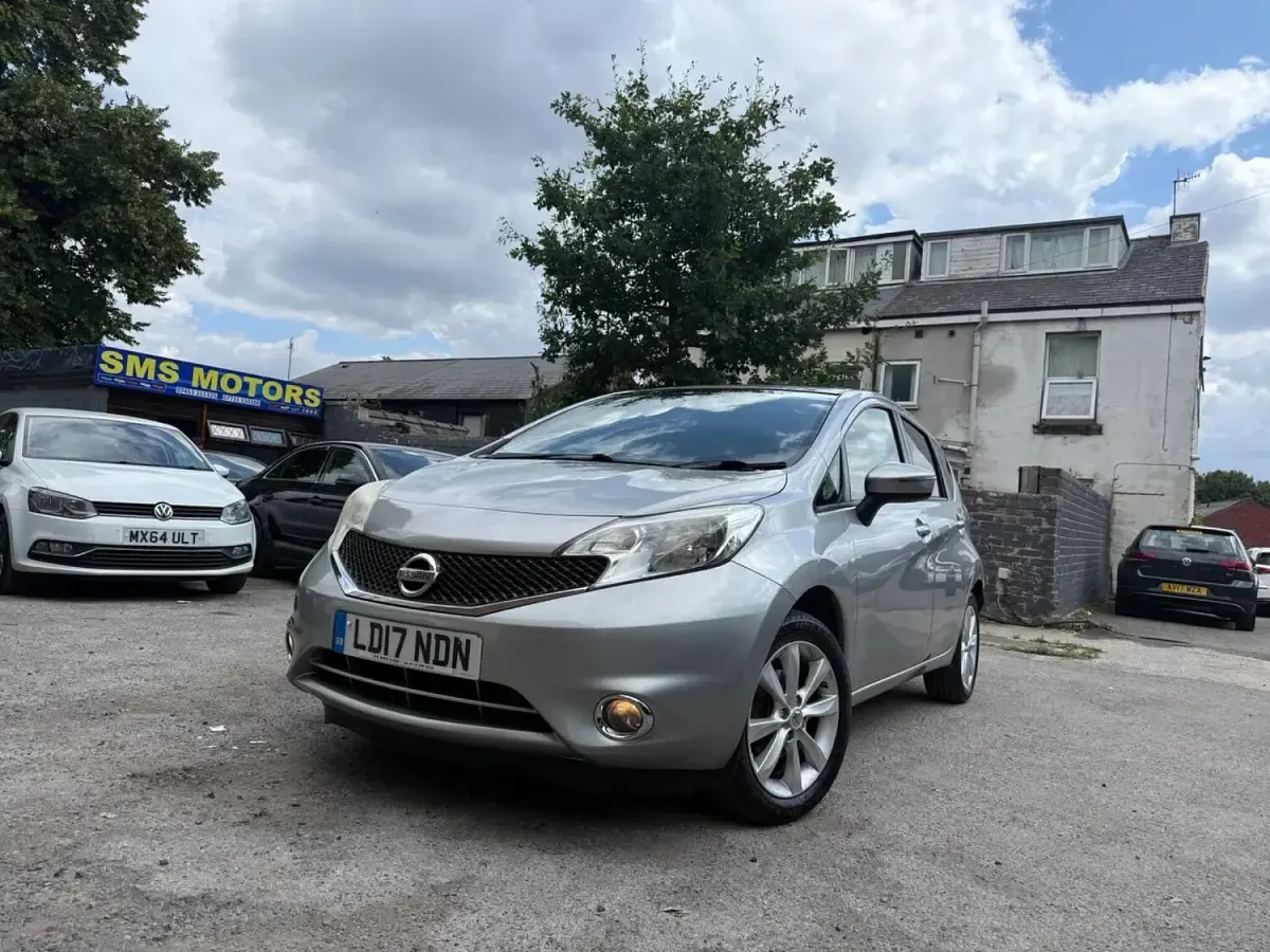 Used Nissan Note Acenta Premium 98 HP (72 kW) 2017 Silver Hatchback