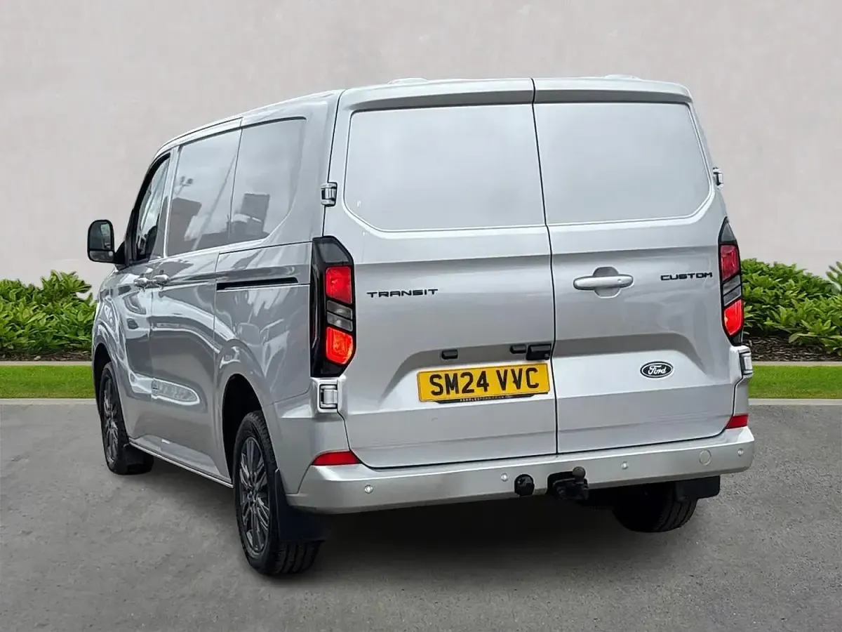 Used Ford Transit Custom Limited 170 HP (125 kW) 2024 Silver Van