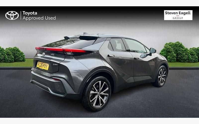 Used Toyota C-HR Design 140 HP (102 kW) 2025 SUV