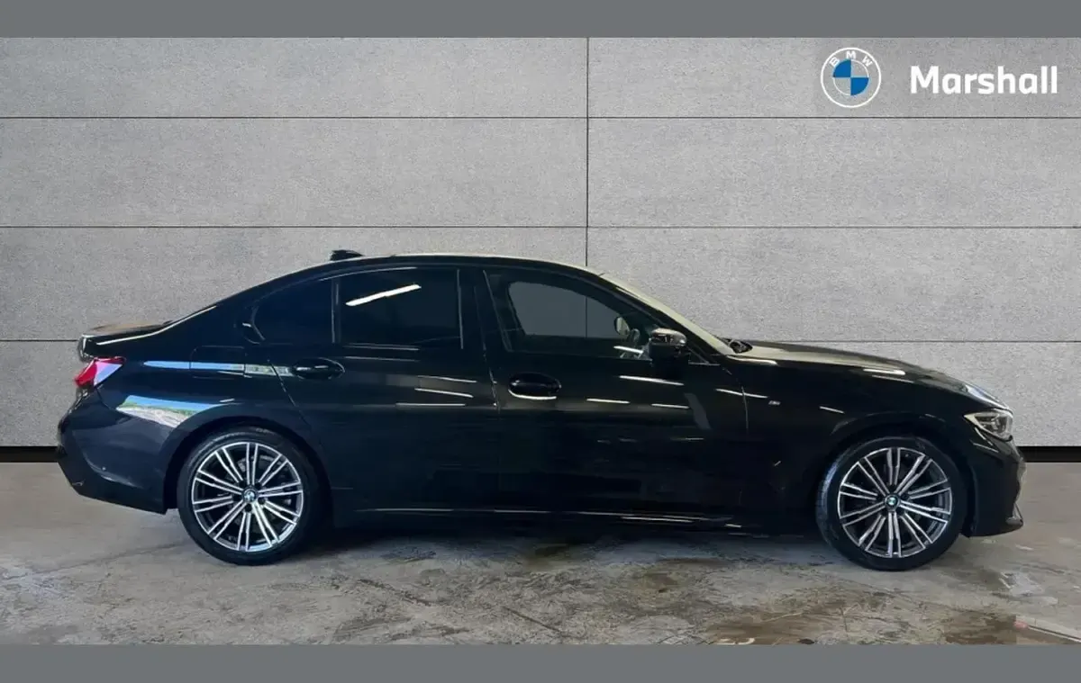 Used BMW 320 M Sport 190 HP (139 kW) 2019 Black sapphire Sedan