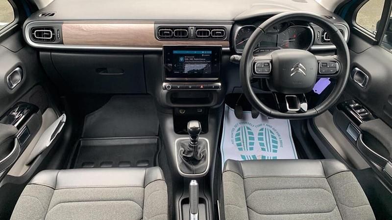 Used Citroën C3 PureTech 108 HP (79 kW) 2023 Blue Hatchback