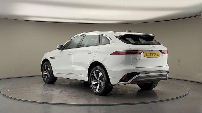 Begagnad Jaguar F-Pace R-Dynamic 204 HK (150 kW) 2022 Vit SUV