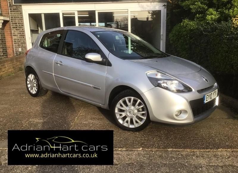 Used Renault Clio II Dynamique 2010 Silver Hatchback