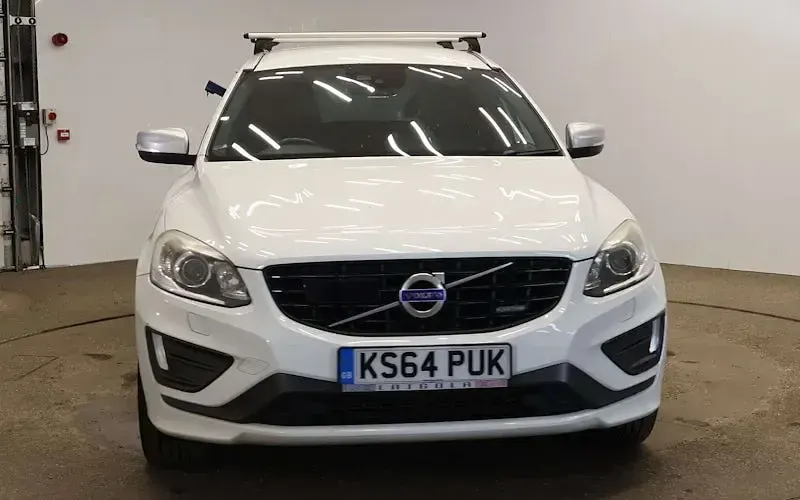 Used Volvo XC60 R-Design 181 HP (133 kW) 2014 White SUV