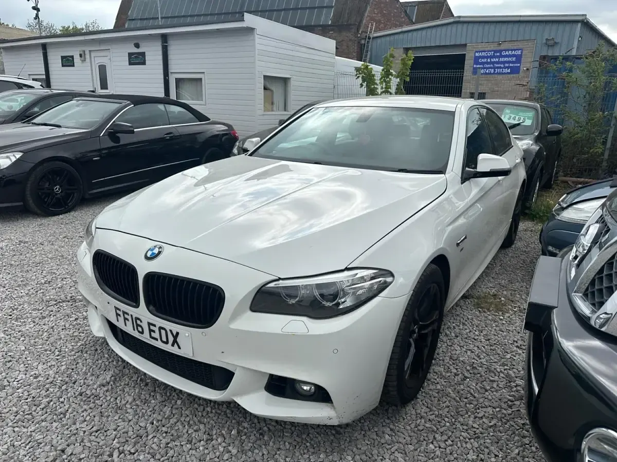 Gebraucht BMW 520 M Sport 2016 Weiß Limousine