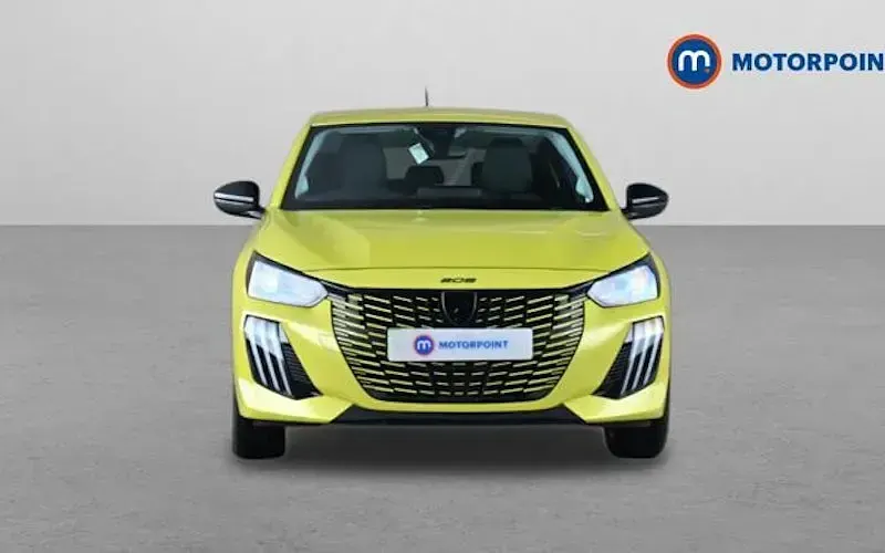 Used Peugeot e-208 Style 100 kW (137 HP) 2023 Yellow Hatchback