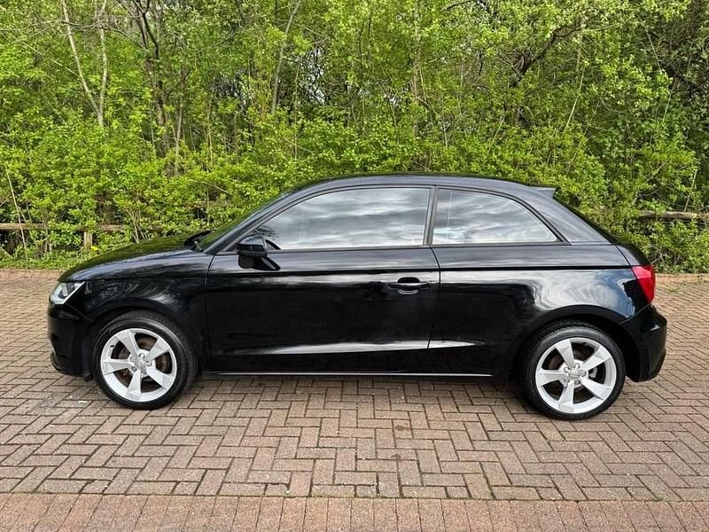 Used Audi A1 Sport 95 HP (69 kW) 2018 Black Hatchback