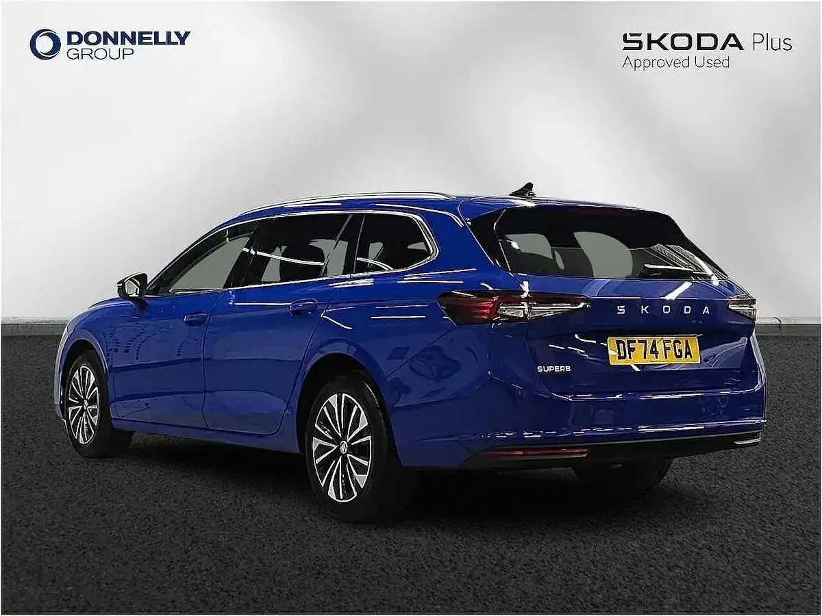 Used Skoda Superb SE Technology 110 HP (80 kW) 2024 Energy blue Estate