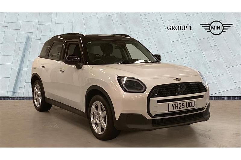 White Used 2025 Mini Countryman Classic SUV | £30,250 (A bit pricey) - Image 1/4