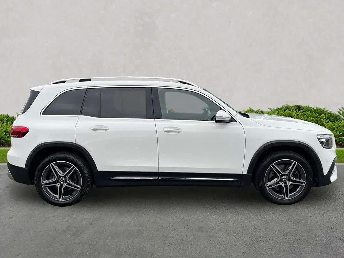 Begagnad Mercedes GLB220 AMG line 2020 Vit SUV