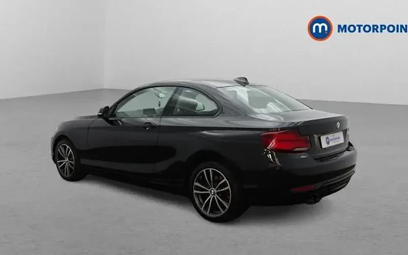 Used BMW 220 Sport Line 190 HP (139 kW) 2019 Black Coupe