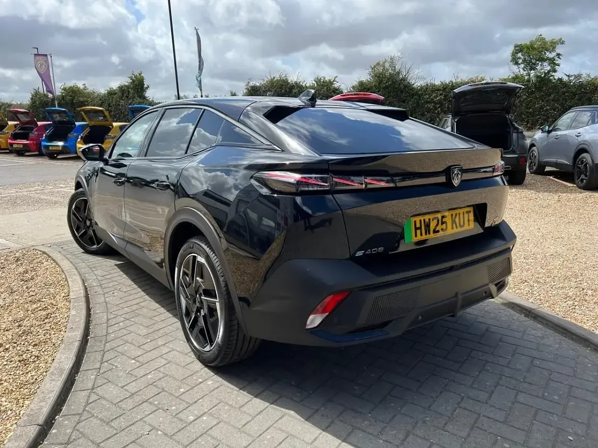 Used Peugeot e-408 GT 152 kW (207 HP) 2025 Black SUV