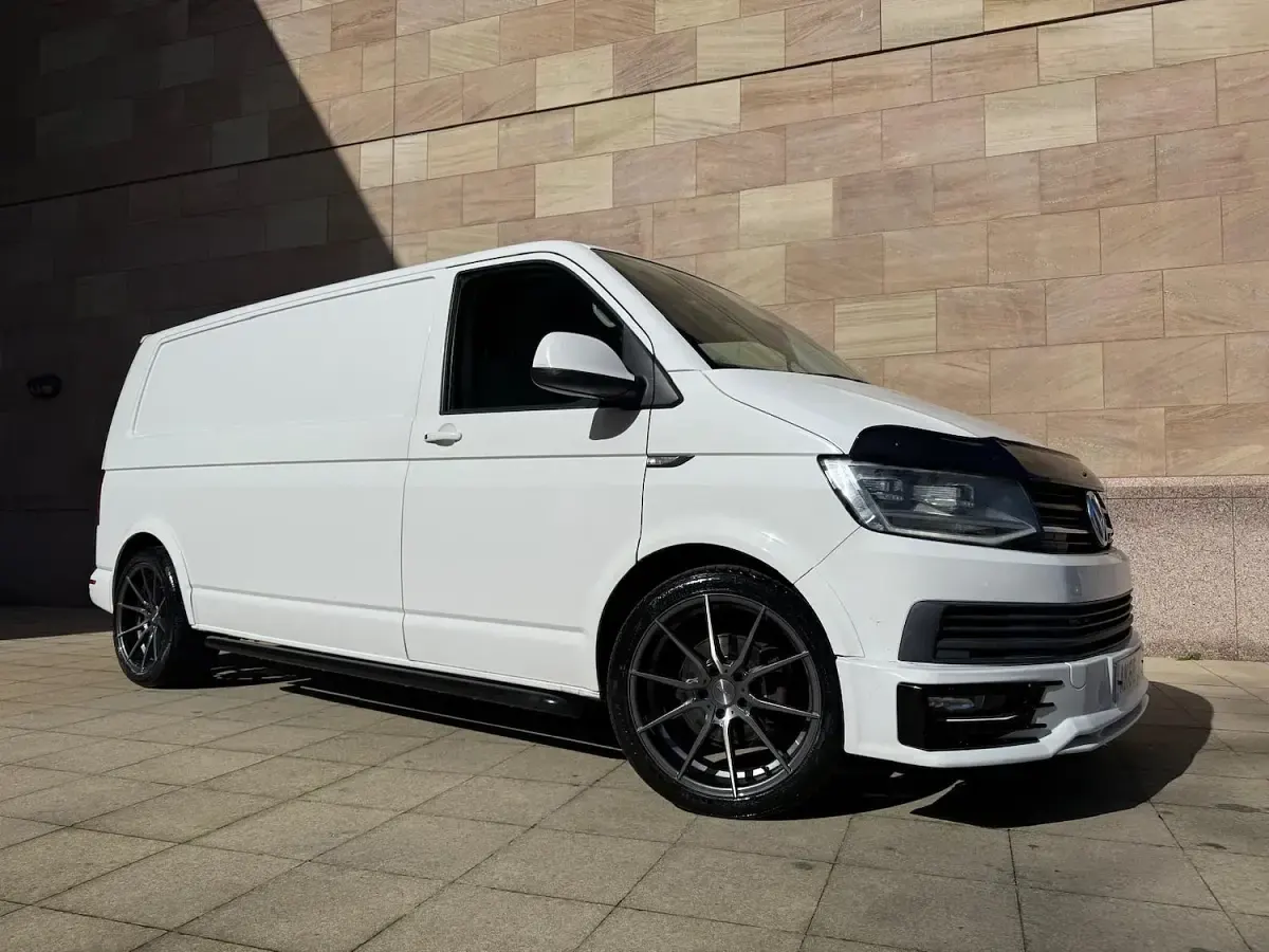 Used VW T5 Highline 178 HP (130 kW) 2015 White Van