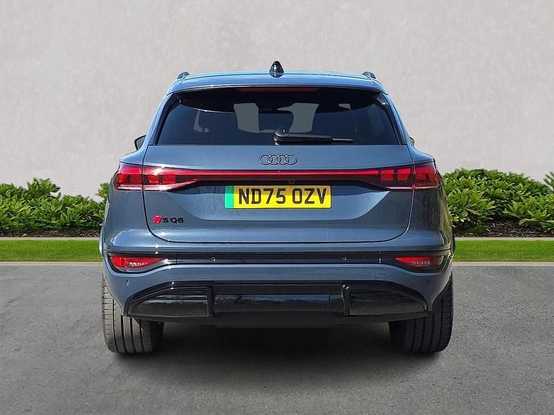 Used Audi SQ6 e-tron Business 359 kW (489 HP) 2026 Blue SUV