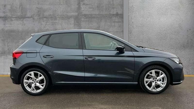 Używany Seat Ibiza FR First Edition 115 KM (84 kW) 2025 Szary Hatchback