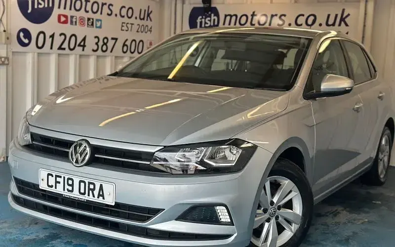 Used VW Polo SE 65 HP (47 kW) 2019 Hatchback