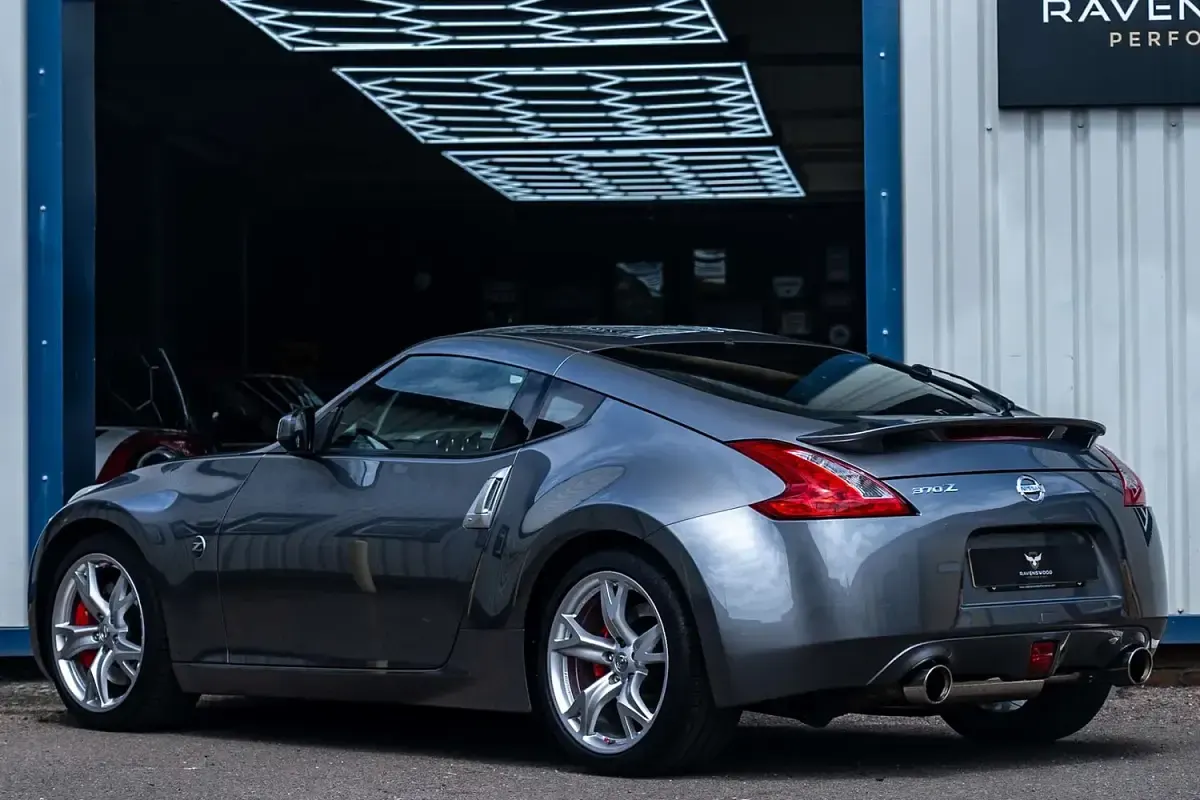 Used Nissan 370Z GT 328 HP (241 kW) 2011 Grey Coupe