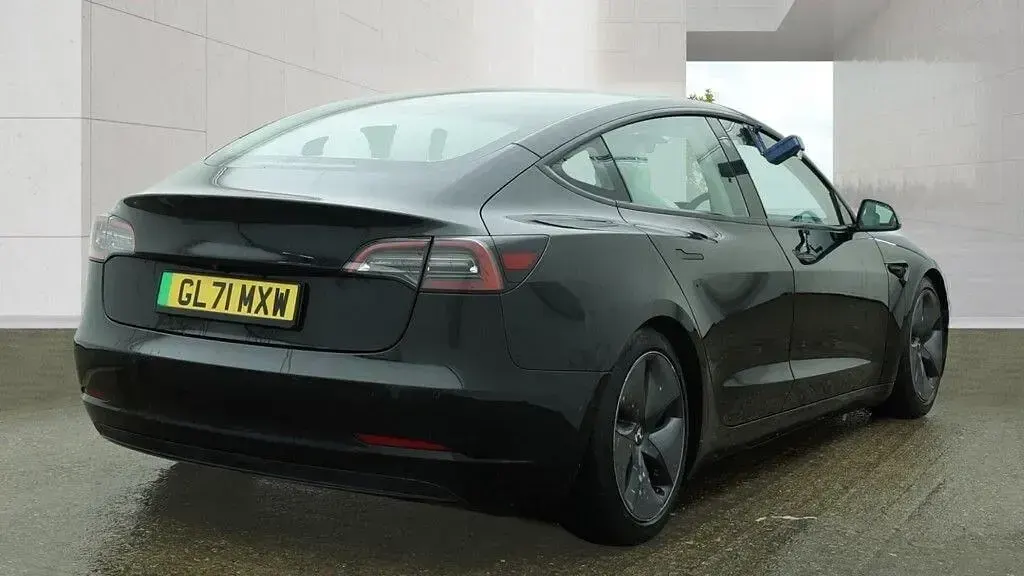 Usado Tesla Model 3 Long Range AWD 254 kW (346 CV) 2022 Negro Berlina