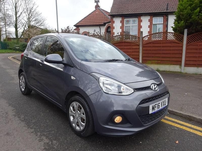 Used Hyundai i10 SE 87 HP (63 kW) 2016 Grey Hatchback
