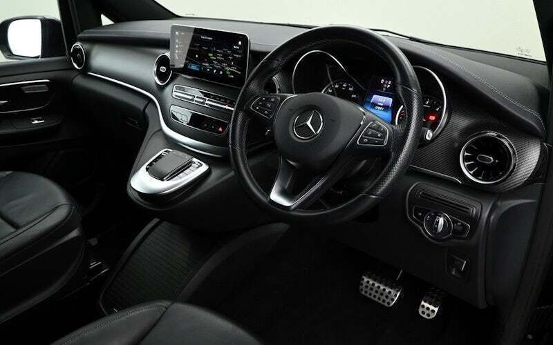 Used Mercedes V300 AMG line 237 HP (174 kW) 2023 Graphite grey MPV