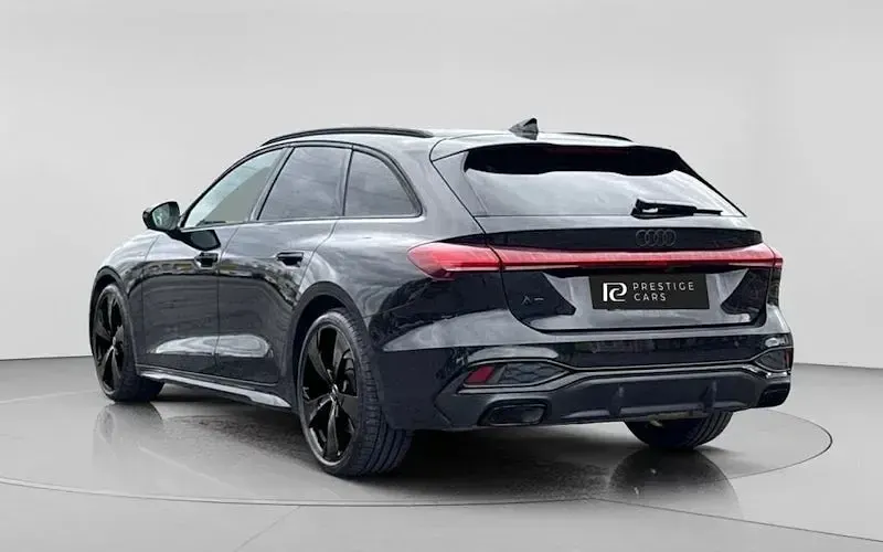 Used Audi A5 Advanced 204 HP (150 kW) 2025 Black Estate