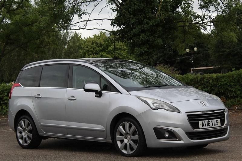 Silver Used 2016 Peugeot 5008 Allure MPV | £4,990 (Fair price) - Image 1/4