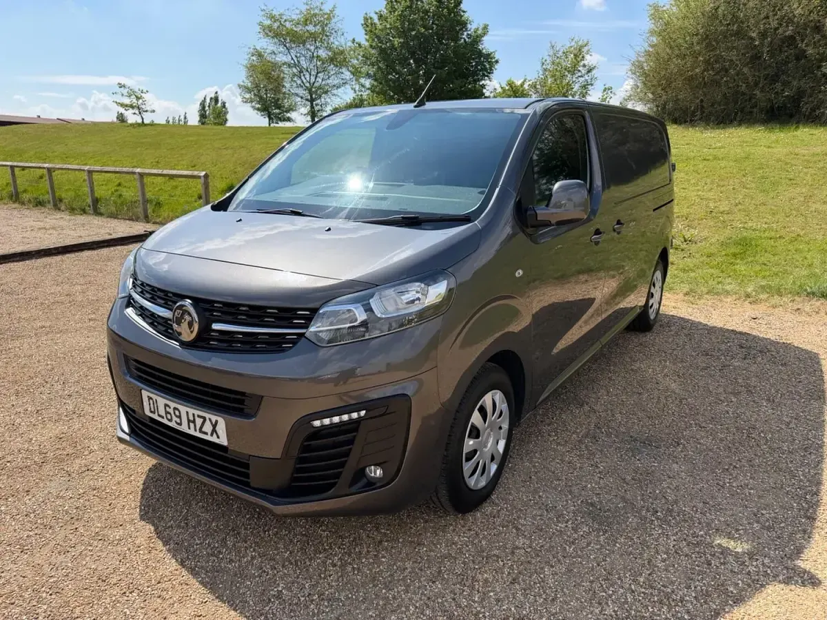 Used Vauxhall Vivaro Sportive 120 HP (88 kW) 2020 Grey MPV