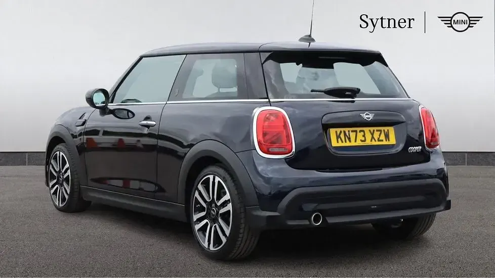 Used Mini Cooper Exclusive 134 HP (98 kW) 2023 Black Hatchback