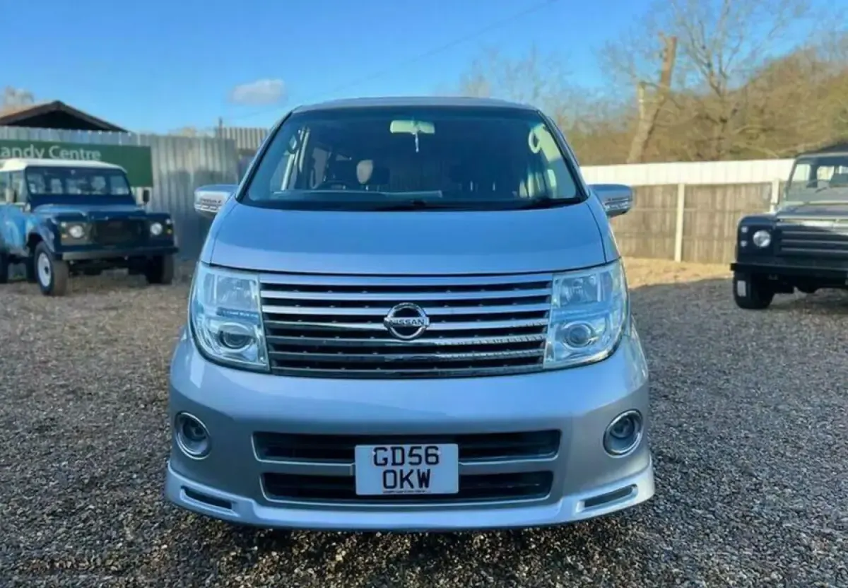Used Nissan Elgrand 2019 Silver MPV