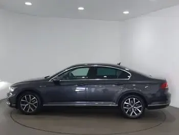 Used VW Passat GTE 218 HP (160 kW) 2022 Grey Estate