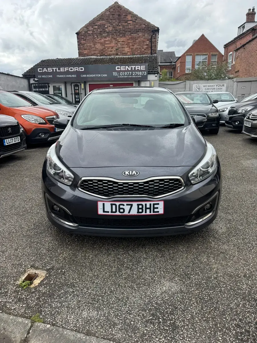 Used Kia Ceed 136 HP (100 kW) 2017 Silver Hatchback