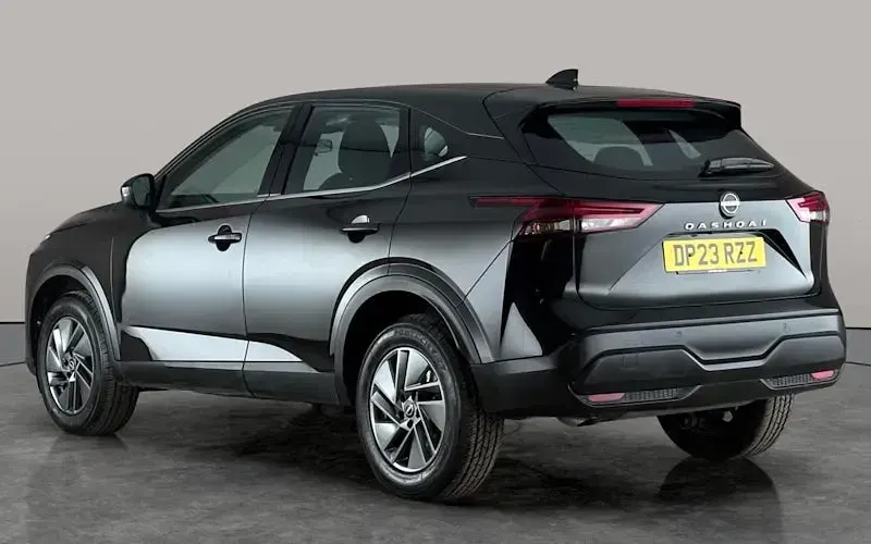 Used Nissan Qashqai Acenta Premium 140 HP (102 kW) 2023 Black SUV