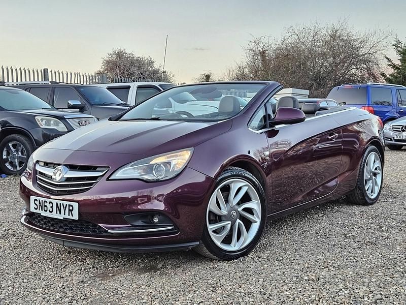 Used Vauxhall Cascada Elite 140 HP (102 kW) 2013 Red Cabriolet