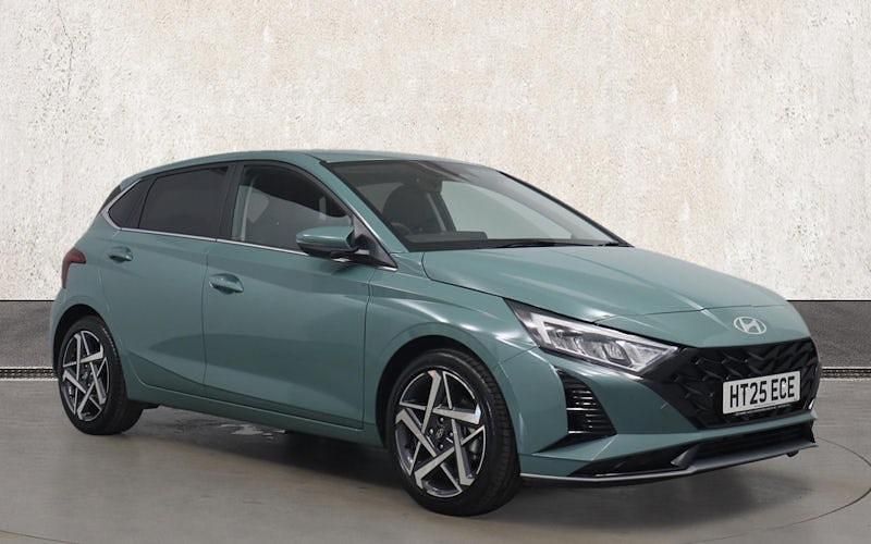 Used 2025 Hyundai i20 Premium Hatchback | £18,999 (Expensive) - Image 1/4