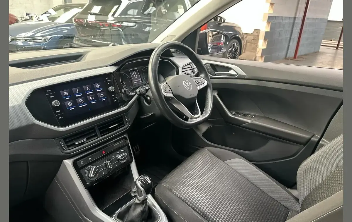 Used VW T-Cross Active 110 HP (80 kW) 2022 Grey SUV