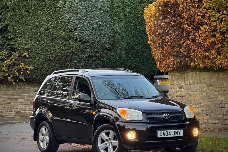 Black Used 2004 Toyota RAV4 Estate | £2,999 (Fair price) - Image 1/1