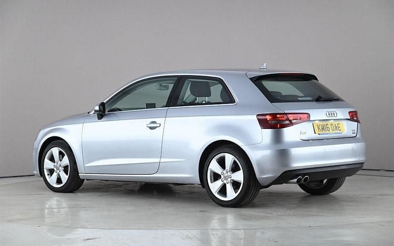 Usado Audi A3 Sportback Sport 150 HP (110 kW) 2016 Citadino