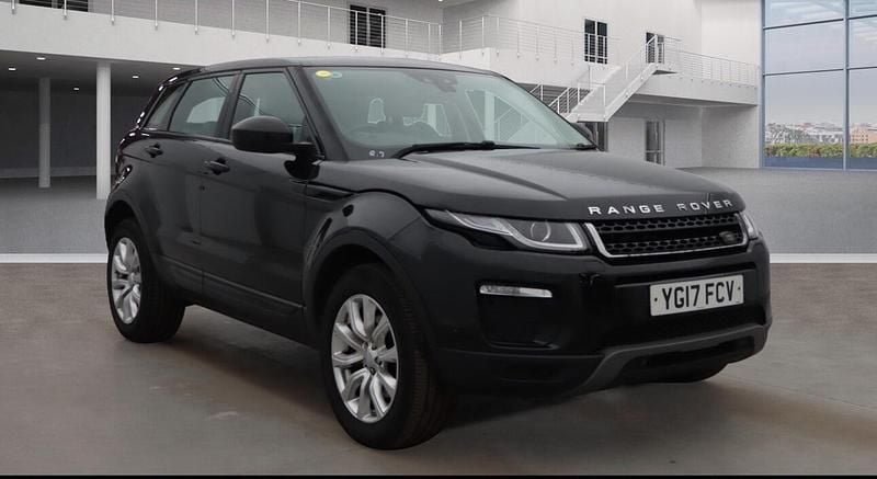 Black Used 2017 Land Rover Range Rover evoque SE Estate | £9,995 (Good price) - Image 1/4