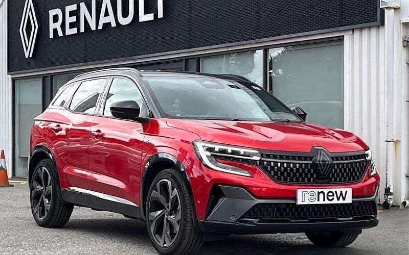 Flame red with diamond black roof Used 2025 Renault Austral Techno Esprit Alpine SUV | £24,394 (Fair price) - Image 1/3