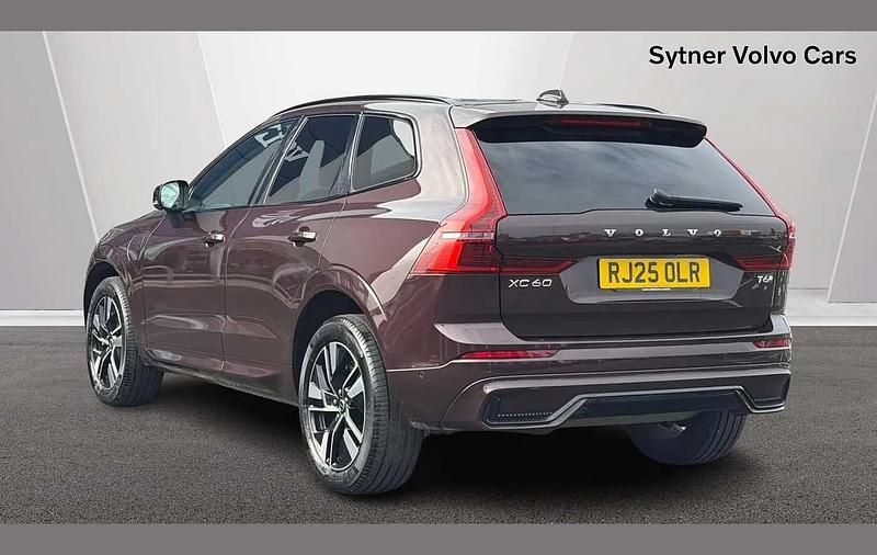 Used Volvo XC60 Plus 345 HP (253 kW) 2025 Red SUV